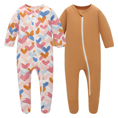 Owlivia organic cotton baby pajamas zip-front close-up for gentle skin