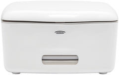 OXO Good Grips PerfectPull weighted plate detail enables single-wipe dispensing.