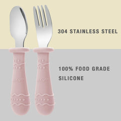 PandaEar divided suction plate with three sections helps organized meals for toddlers.