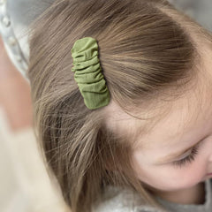 Panpinmama hair accessories show durable fabric covering for soft, skin-friendly touch.