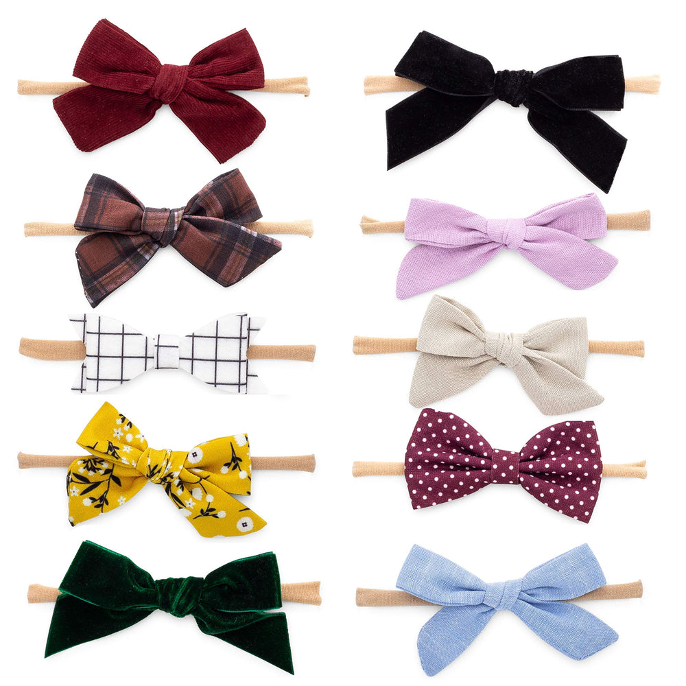Parker Baby Co. The Anne Set plaid bow for newborn outfits and photos.