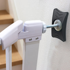 PAWOAH Smartfit matte finish securely anchors gate without scratches.