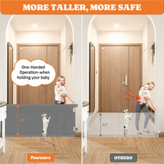 Pawtners double-locking knob enables one-handed use