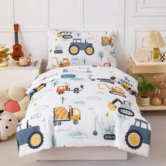 PERFEMET tractor-pattern comforter shows playful design for toddler sleep time
