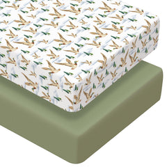 Peryiter Mallard Duck crib sheets in green provide a secure fit for standard cribs.