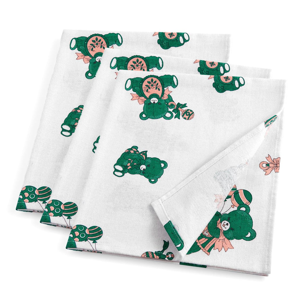 Pill Thing bear-design receiving blanket—soft 100% cotton for breathable swaddling and nursing cover.