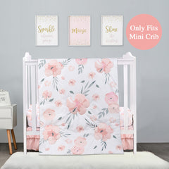 PINNKKU floral crib quilt closeup highlighting breathable, noiseless fabric for peaceful naps