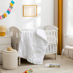 PINNKKU soft microfiber close-up emphasizes gentle fabric and baby-friendly comfort.