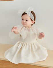 Rannyrena soft chiffon baby headband white closeup suitable for newborn photography sessions