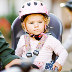 REFLYAWAY Velcro closure demonstrates easy installation and secure fit.