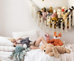 RelaxScene LED light hammock adds gentle night ambiance for kids.