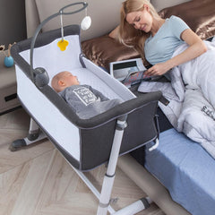 RONBEI bassinet with built-in wheels enables safe quick room-to-room repositioning.