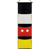 RUNROLE Fish Extender 8-inch wide display for Disney door areas for easy gift exchanges.