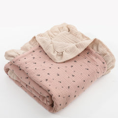 Runzhuoyang muslin blanket texture closeup showing breathable fibers for gentle skin