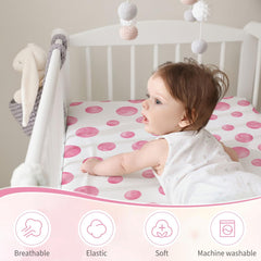 Sel Natural four sided elastic edging close-up for snug crib fit