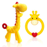 SHARE&CARE giraffe-teether-yellow close-up in BPA-free silicone for safe teething.
