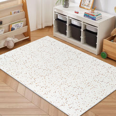 Simple Kid Co wipe-clean surface makes messes easy to wipe away during snack time.