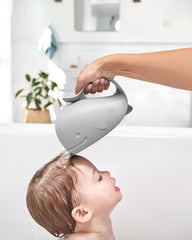 Skip Hop Moby waterfall rinser with soft edge for forehead comfort
