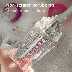 Smilo bottle brush twin-tip reaches nipples and teats for thorough, gentle cleaning.