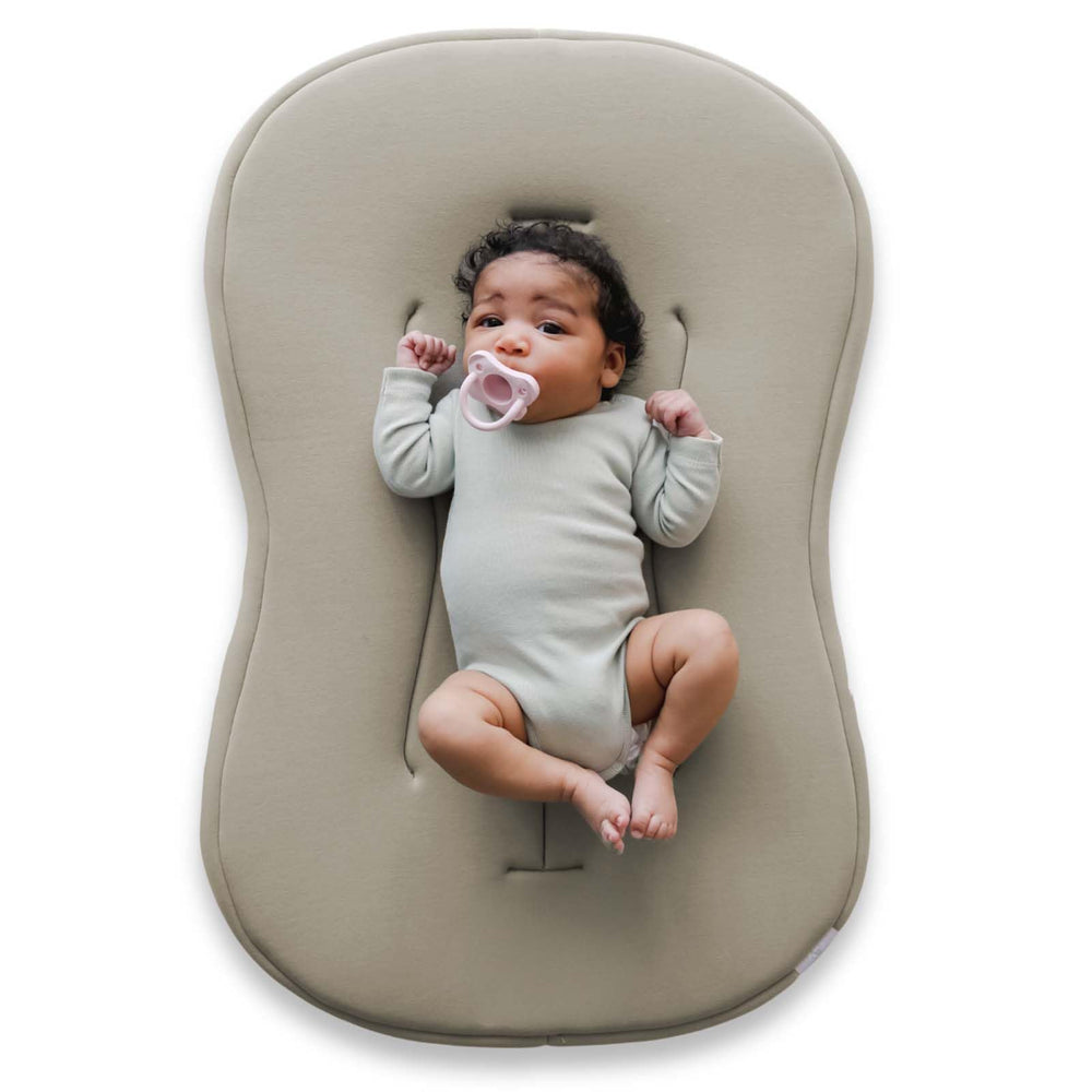 snuggle me Baby Lounger Curve cover closeup—buttery-soft organic cotton for gentle newborn skin