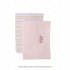 Spasilk pink blanket in car-seat scene illustrating on-the-go warmth