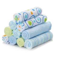 Spasilk washcloth set in blue circles featuring soft terry fabric for gentle newborn bath time.