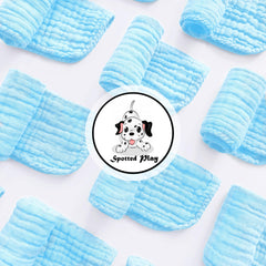 Spotted Play burp cloths 20x10 aquamarine, rapid-drying fabric keeps baby skin dry.