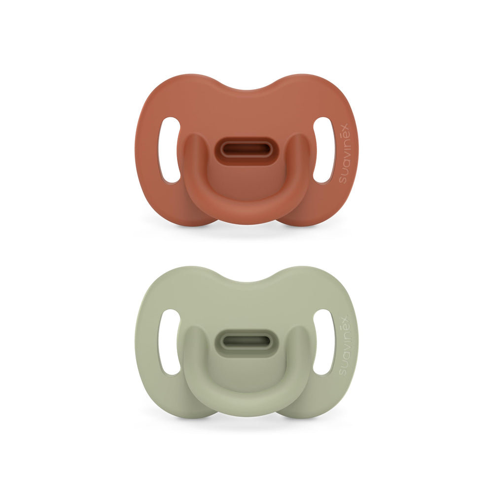 Suavinex Color Essence SX PRO pacifier 2pk in orange and green for on-the-go soothing.