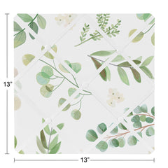 Sweet Jojo Designs memo board back hangers enable quick wall mounting.