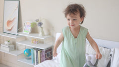 TADO MUSLIN sleep sack two-way zipper enables quick night changes with less disruption.