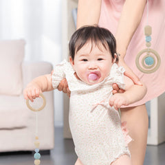 Toddmomy hanging toy dangling promotes gripping and visual engagement