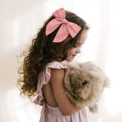 TOKUFAGU non-slip alligator clip keeps hair in place during daily activities.