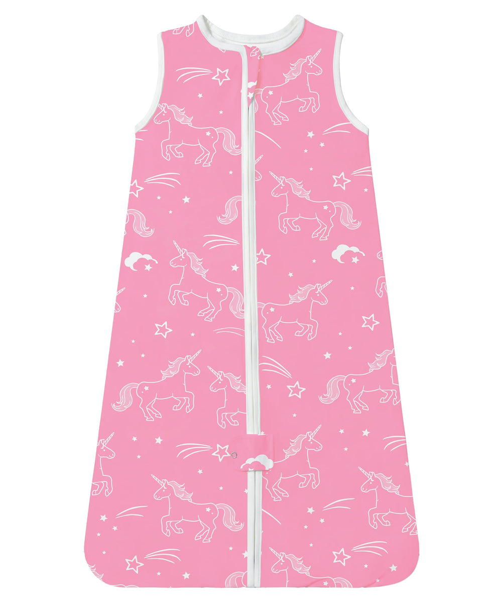TotAha Light Sleep Sack: baby lying in 0.5 TOG for breathable warmth