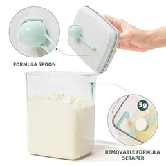 Tourdeus 2300ml capacity container ideal for home use.