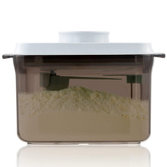 Tourdeus formula container with airtight lid for hygienic on-the-go storage.