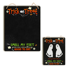 TRUMPETIC wooden-hanging-sign closeup wood grain for nursery decor