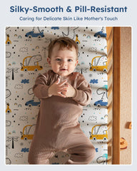 Unnivoll sheets feature an elastic band for a quick, snug setup.