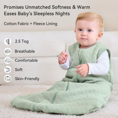 Unnivoll sleep sack close-up shows smooth 2-way zipper for easy nighttime changes.