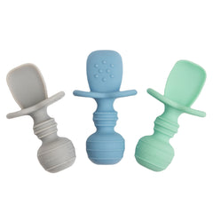 UpwardBaby self-feeding spoon choke-barrier closeup for safer meals