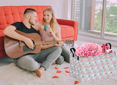 VAIVUSTO Rec Heart Box Hamper interior with towels demonstrates practical laundry storage