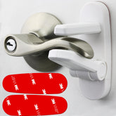 Wappa Baby baby-proof door handle lever 2-pack enabling one-handed use when holding a child.