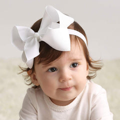 WillingTee newborn-elastic demonstrates gentle stretch without leaving marks.