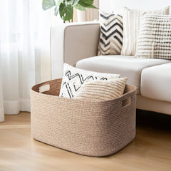 Willitat basket with built-in handles for easy transport.