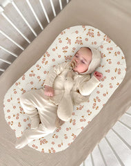 Wimist Muslin Lounger Cover envelope closure design prevents skin snagging and ensures snug fit.