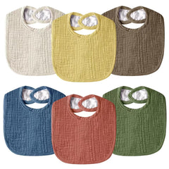 Wrrernsin muslin bibs packaging shows ready-to-use protection for messes on the go.