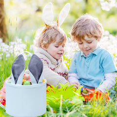 XinblueCo Seersucker bunny basket hanging emphasizes reusable design