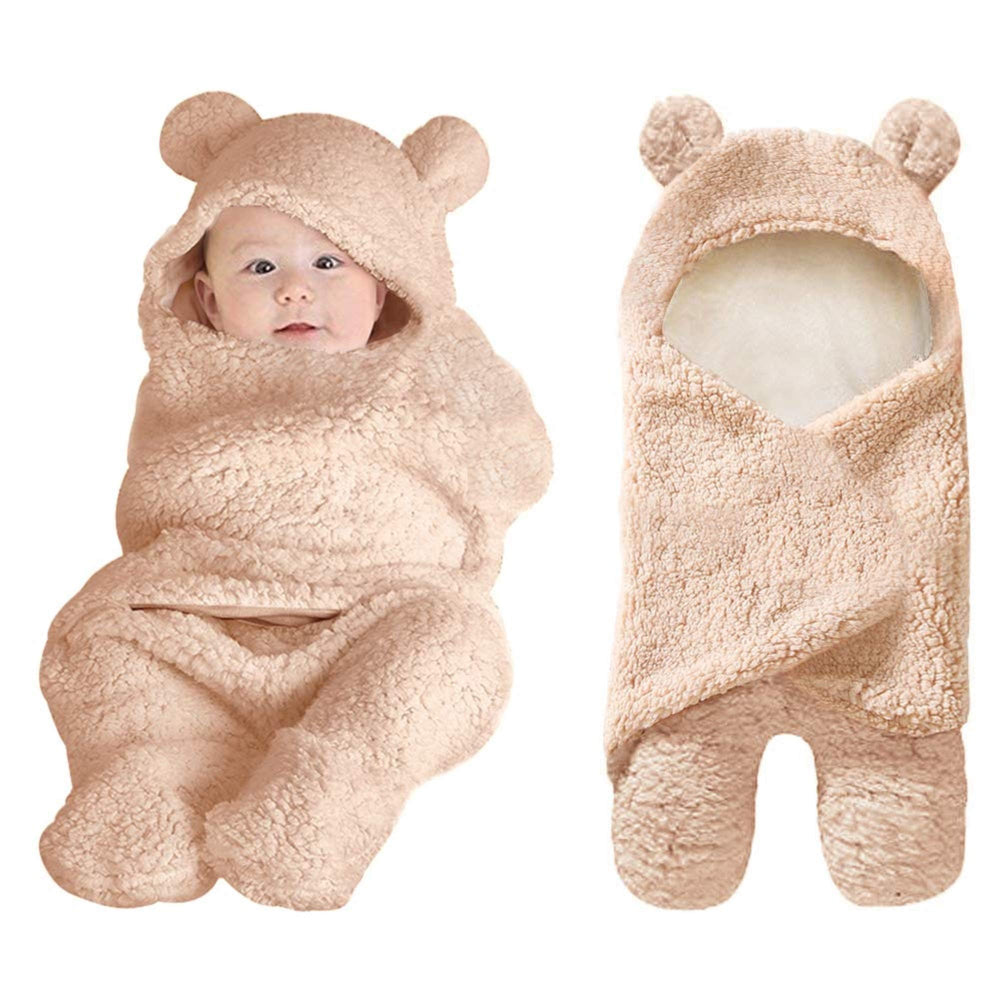 XMWEALTHY bear-hoodie swaddle blanket in brown keeps newborns snug and warm.