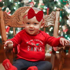 YanJie Christmas bow headbands add festive flair for photos.