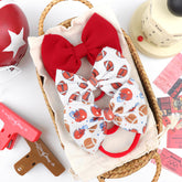 YanJie red-white colorway complements outfits across occasions.