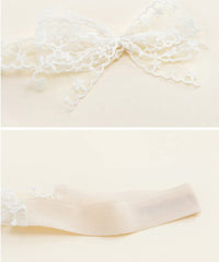 Yheahin baby headband worn as newborn photo prop for cute memories.